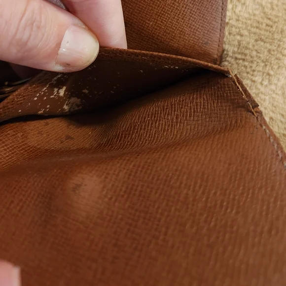 Authentic Louis Vuitton Multicles Key Chain Case Holder Wallet - Picture 12 of 13